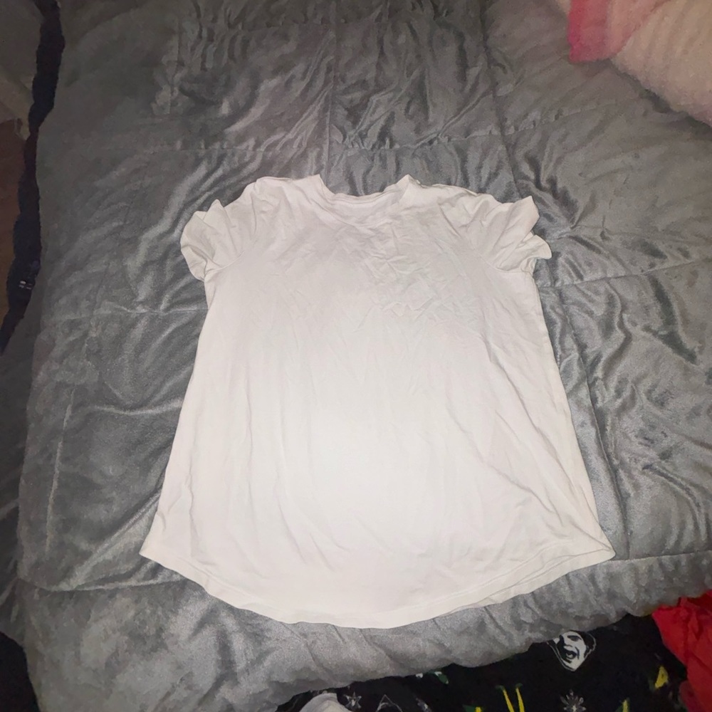 Woman’s large lululemon workout t shirt